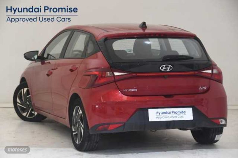 hyundai i20 1.0 tgdi klass 100 de 2021 con 32.489 km por 15.500 eur. en girona foto grande (3)