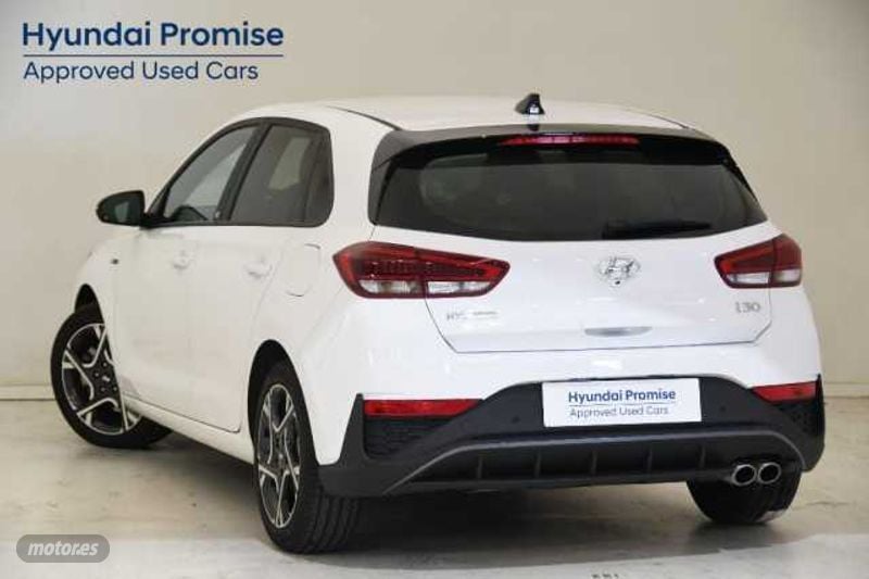 hyundai i30 1.0 tgdi n line 30a 120 de 2024 con 24.395 km por 19.900 eur. en girona foto grande (3)