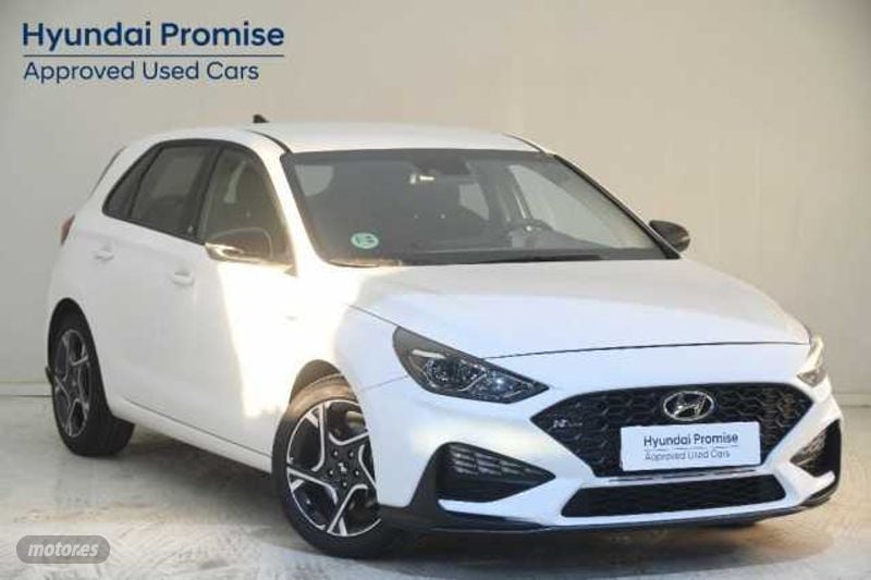hyundai i30 1.0 tgdi n line 30a 120 de 2024 con 22.909 km por 19.900 eur. en girona foto grande (2)