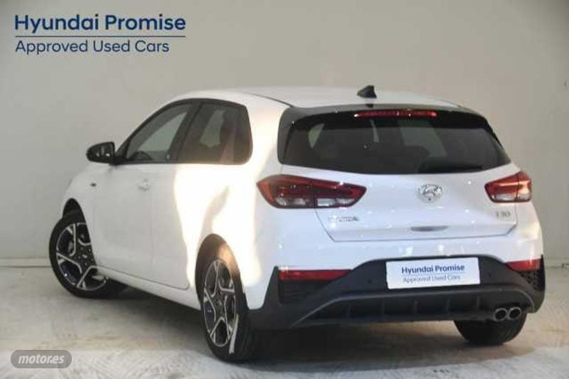 hyundai i30 1.0 tgdi n line 30a 120 de 2024 con 22.909 km por 19.900 eur. en girona foto grande (3)