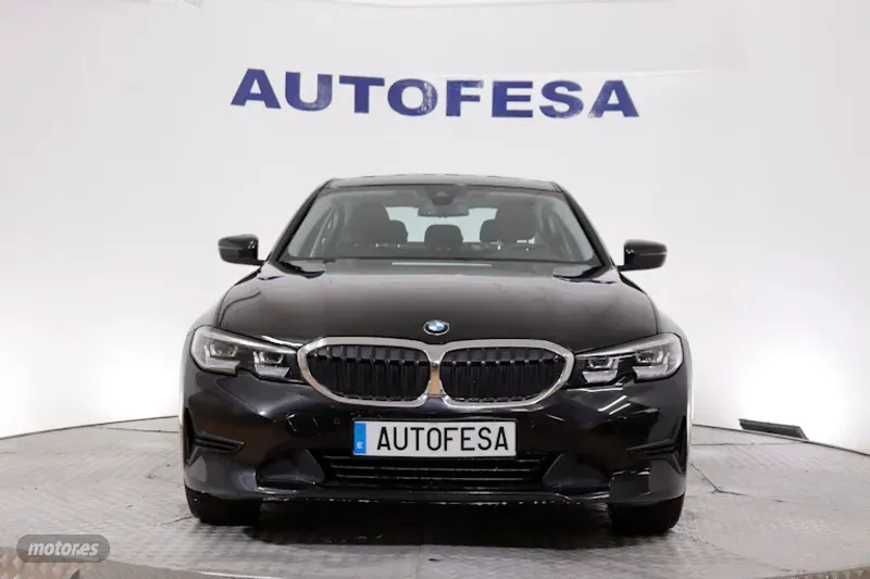 bmw serie 3 2021 / 117.300km. foto grande (2)