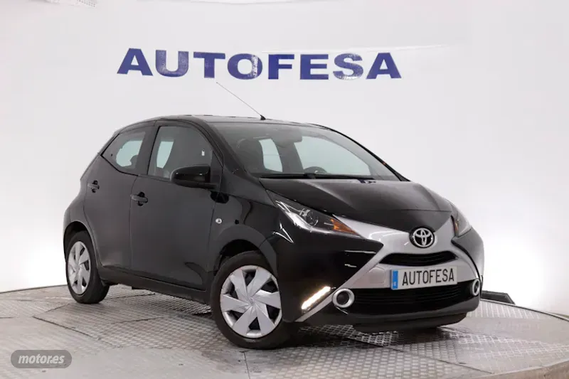 toyota aygo 2015 / 85.000km. foto grande (3)