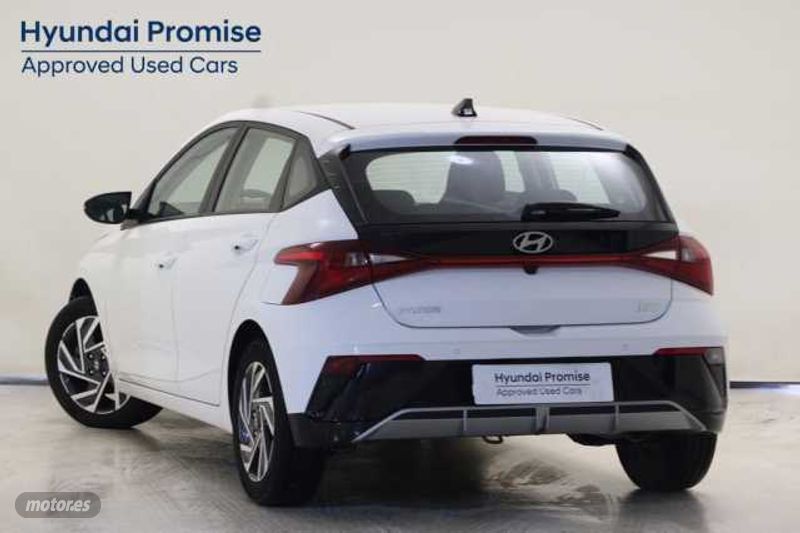 hyundai i20 1.0 tgdi klass 100 de 2024 con 10.364 km por 18.350 eur. en madrid foto grande (3)