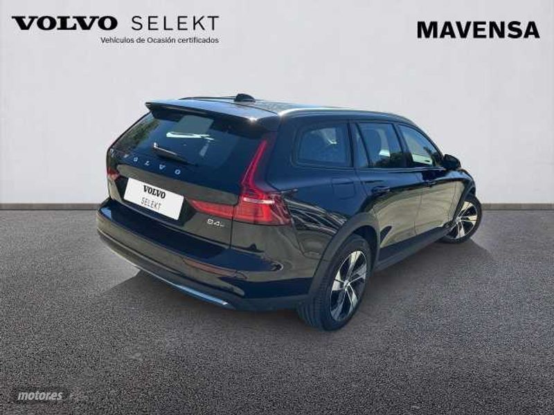 volvo v 60 2023 / 27.443km. foto grande (2)