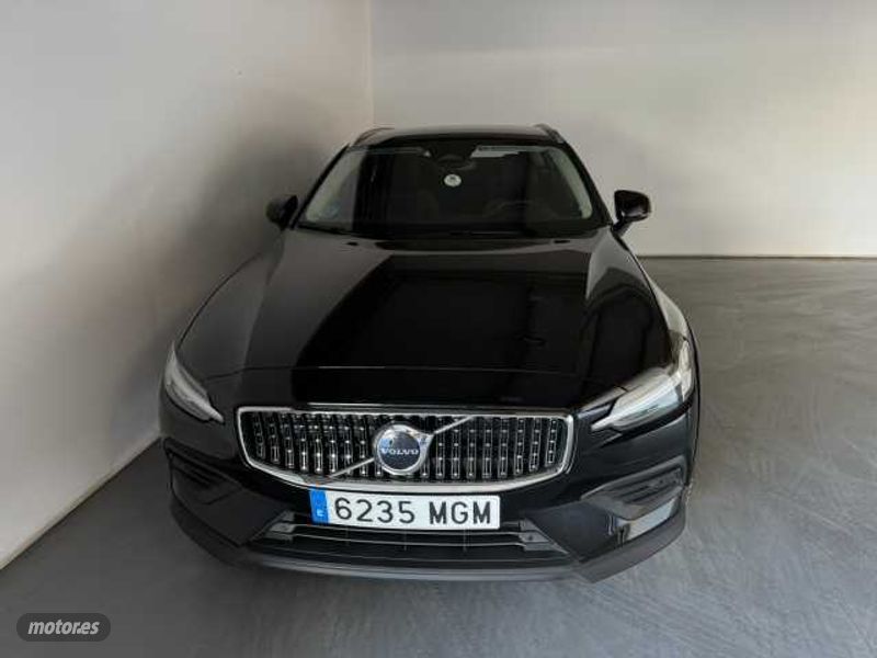 volvo v 60 2023 / 28.376km. foto grande (3)