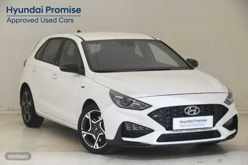 hyundai i30 1.0 tgdi n line 30a 120 de 2024 con 11.732 km por 21.950 eur. en navarra foto grande (2)