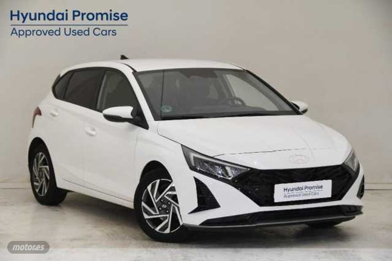 hyundai i20 1.0 tgdi klass 100 de 2024 con 13.754 km por 18.900 eur. en granada foto grande (2)