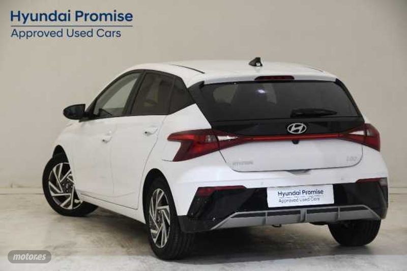 hyundai i20 1.0 tgdi klass 100 de 2024 con 13.754 km por 18.900 eur. en granada foto grande (3)