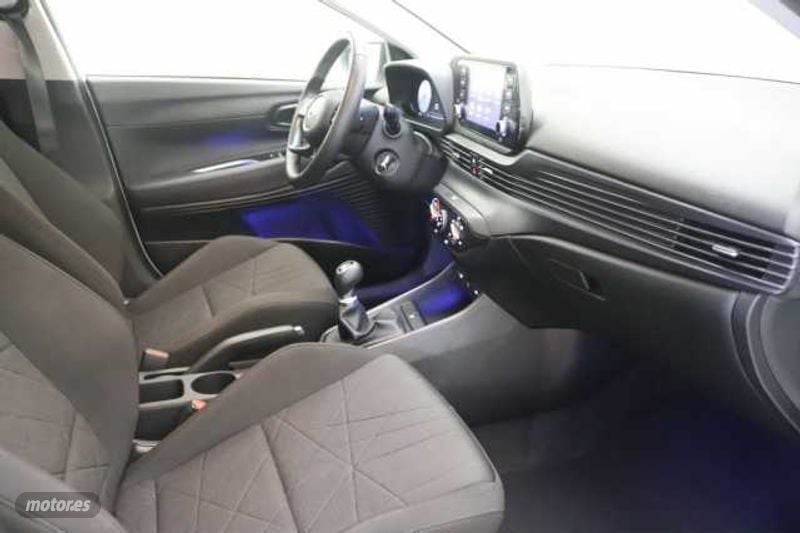 hyundai bayon 1.2 mpi maxx 79cv de 2025 con 15 km por 20.600 eur. en almeria foto grande (3)