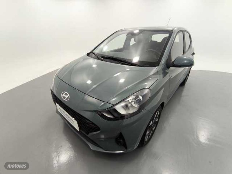 Hyundai i10 5 puertas  de segunda mano - Hyundai i10 1.0 MPI Klass de 2024 con 12.710 Km por 14.900 EUR. en Barcelona