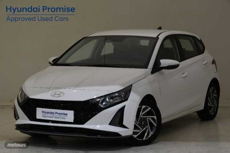Luces de conduccion diurna tipo led  de segunda mano - Hyundai i20 1.0 TGDI Klass 100 de 2024 con 20.912 Km por 19.500 EUR. en Alicante
