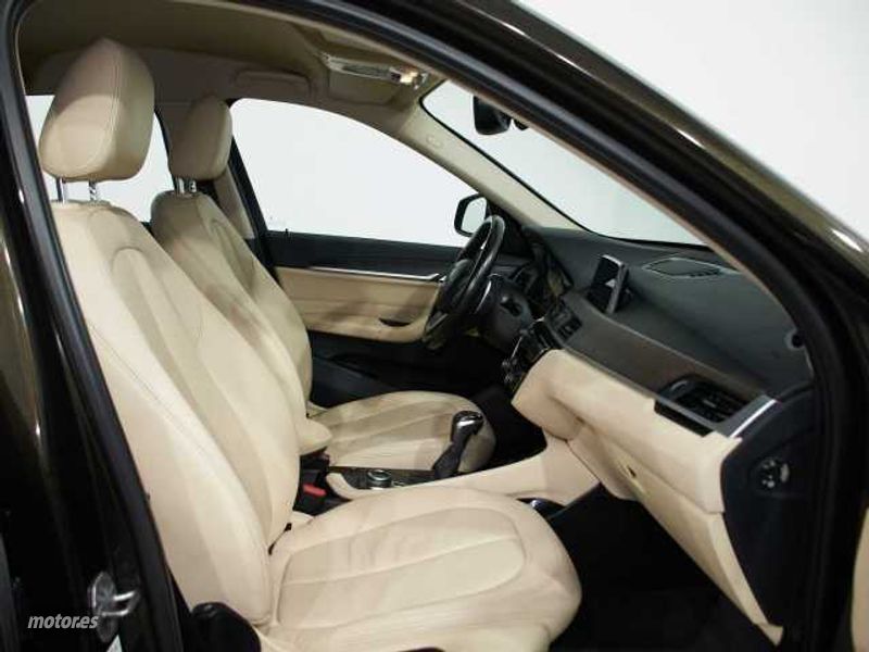bmw x1 2017 / 115.000km. foto grande (3)