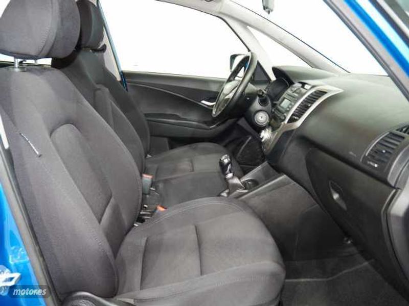 hyundai ix20 ix20 1.4crdi bd 25 aniversario 90 de 2018 con 68.700 km por 11.990 eur. en cadiz foto grande (3)