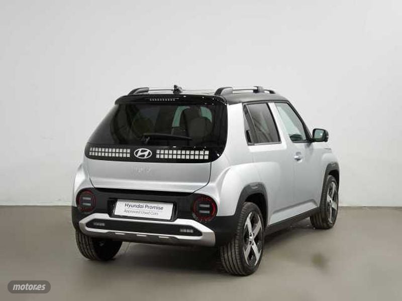 hyundai inster 49kwh tecno 115 de 2025 con 5.000 km por 29.990 eur. en cadiz foto grande (2)