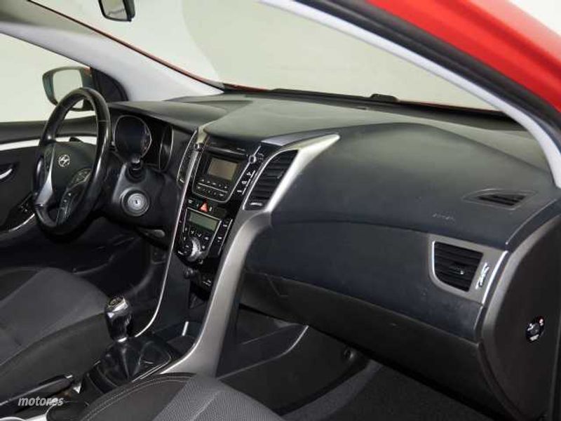 hyundai i30 2014 / 83.500km. foto grande (3)