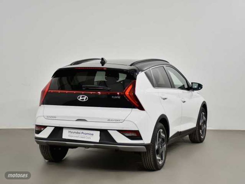 hyundai bayon 1.0 tgdi 48v tecno 7dct de 2024 con 4.900 km por 23.990 eur. en cadiz foto grande (2)