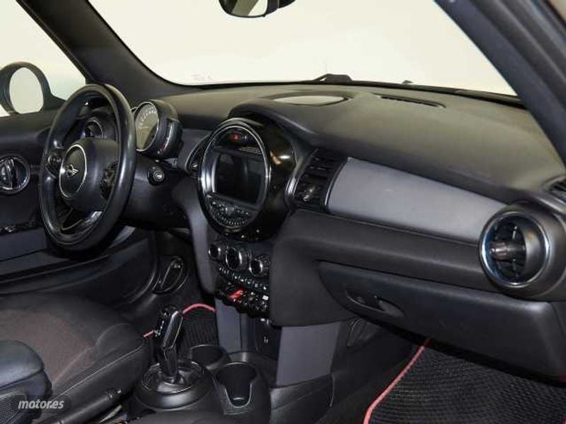 mini cooper mini cabrio cooper aut. de 2020 con 59.990 km por 22.990 eur. en cadiz foto grande (3)