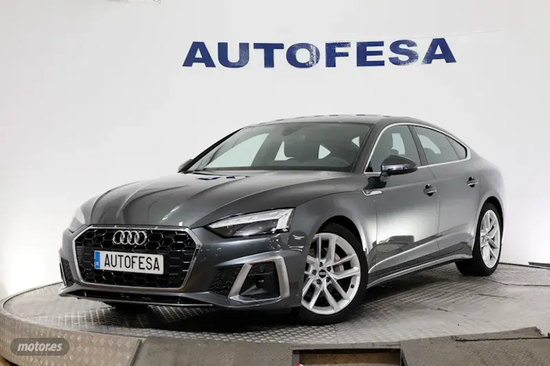 Foto audi a5 2021 / 58.600km.