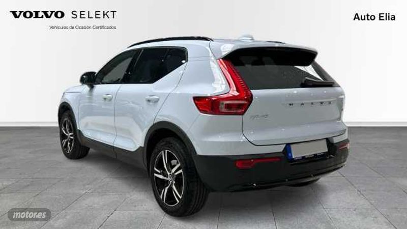 Volvo XC40 - foto 2