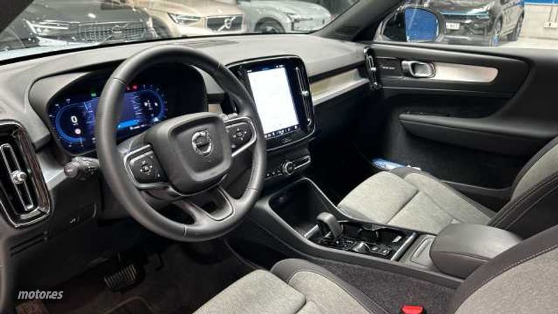 Volvo XC40 - foto 40