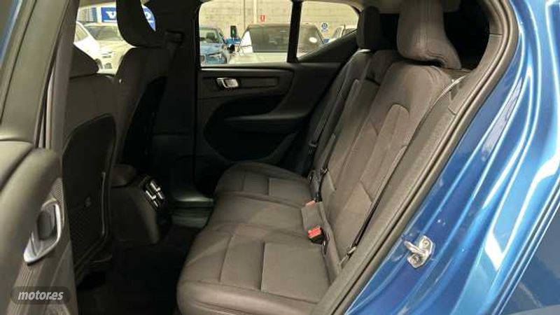 Volvo XC40 - foto 10