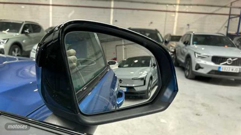 Volvo XC40 - foto 19
