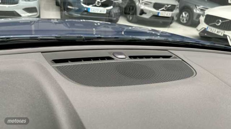 Volvo XC40 - foto 28