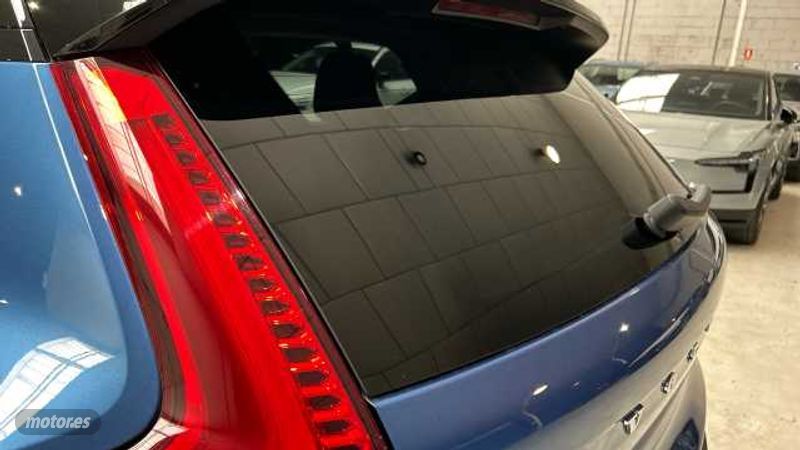 Volvo XC40 - foto 35