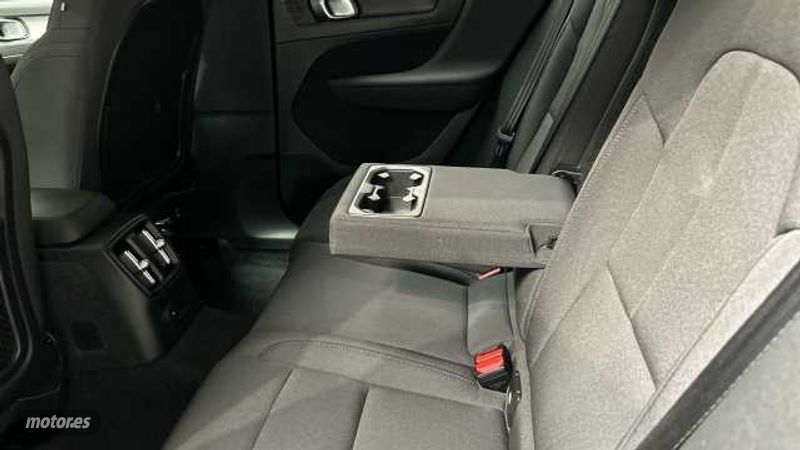 Volvo XC40 - foto 49