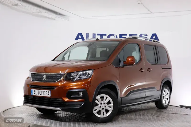 peugeot rifter 2019 / 76.000km.