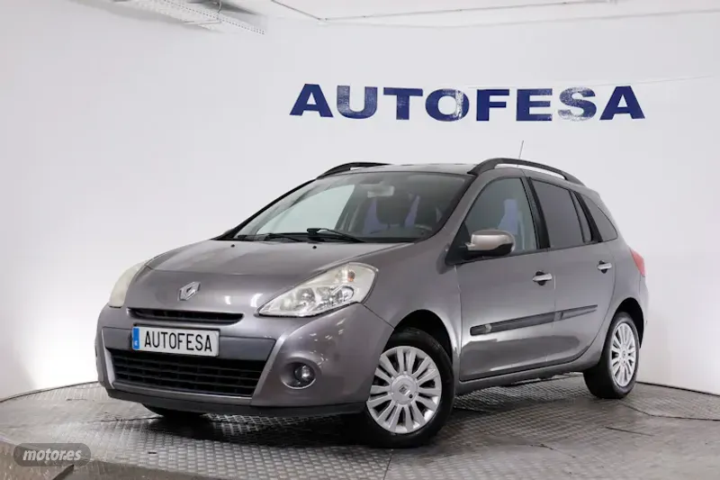 renault clio 2011 / 227.900km.