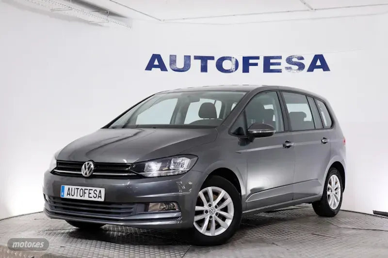 volkswagen touran 2017 / 77.200km.