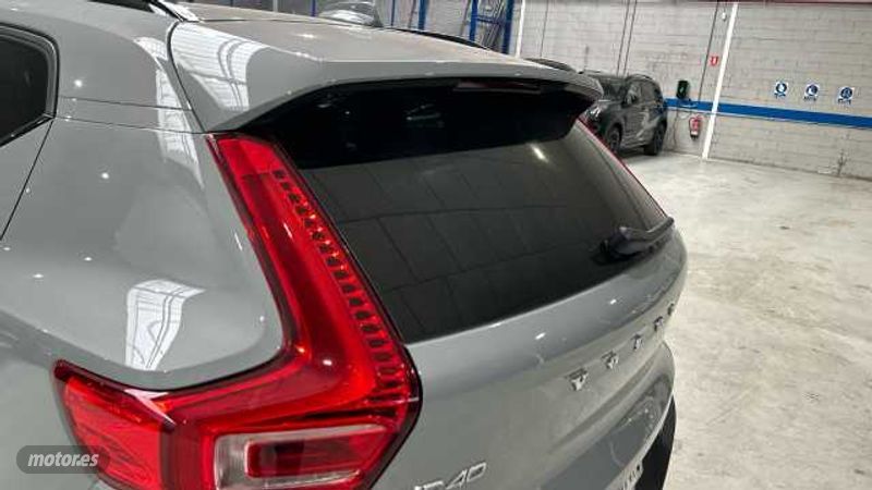 Volvo XC40 - foto 34