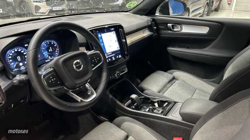 Volvo XC40 - foto 43