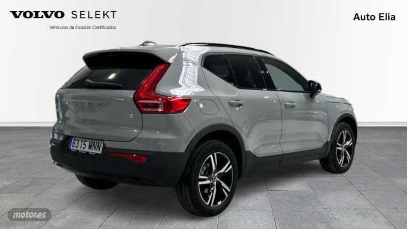 Volvo XC40 - foto 7
