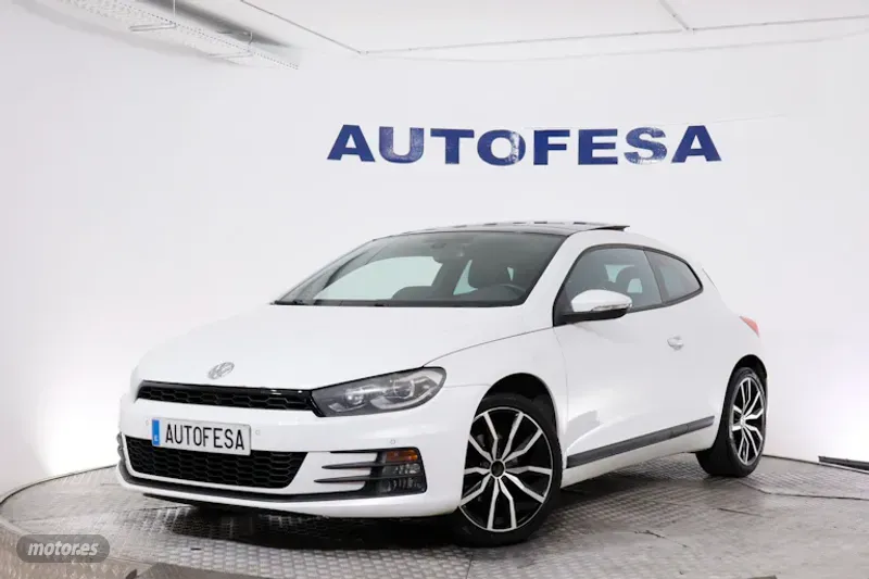 volkswagen scirocco 2014 / 106.147km.