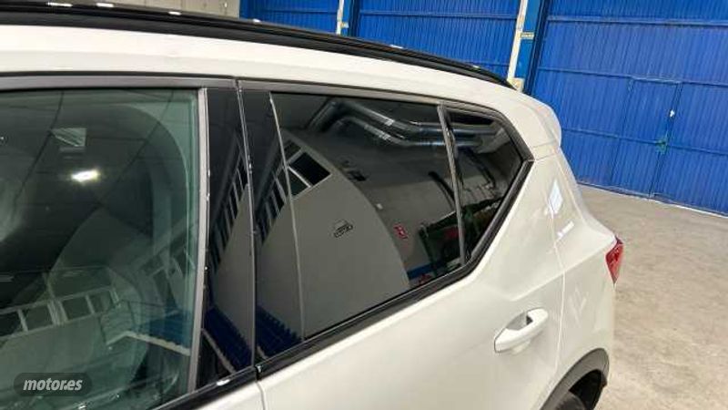 Volvo XC40 - foto 33