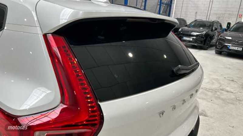 Volvo XC40 - foto 34