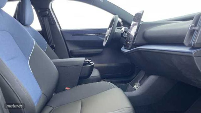 Volvo EX30 - foto 10