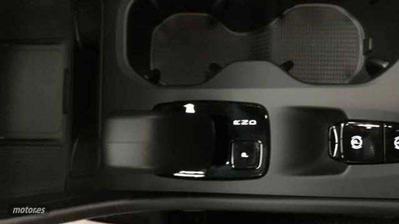 Volvo XC40 - foto 14