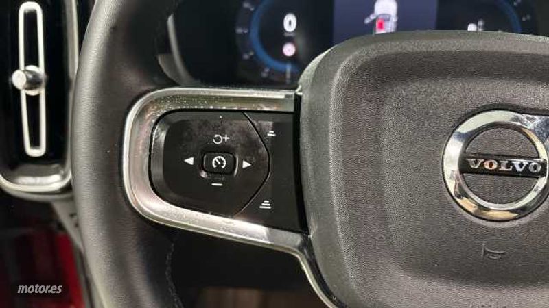 Volvo XC40 - foto 16