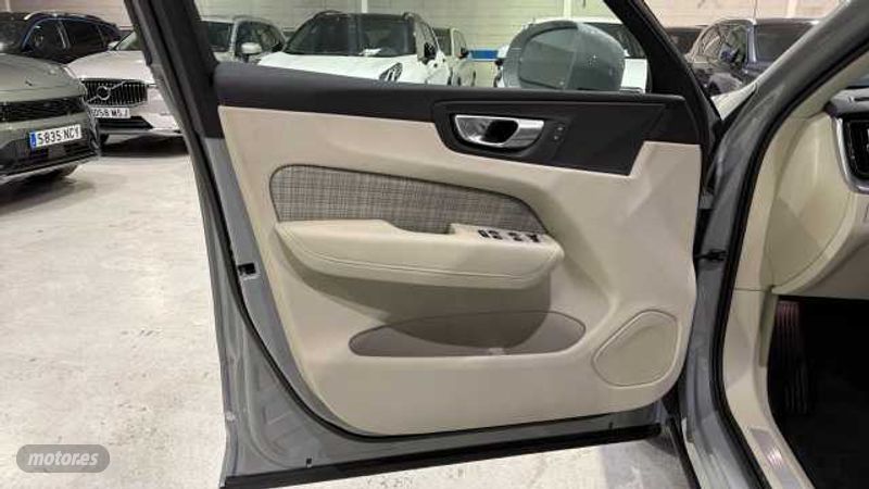 Volvo XC 60 - foto 26