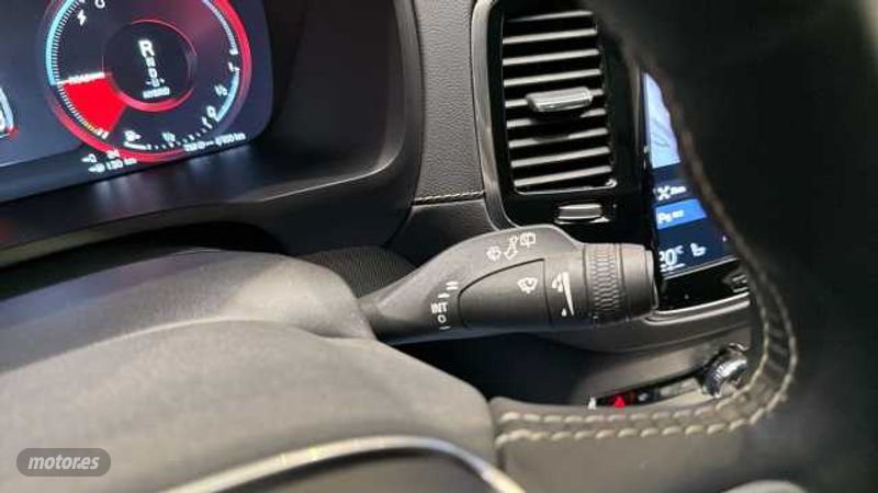 Volvo XC 90 - foto 21