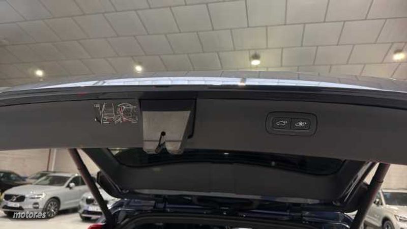 Volvo XC 90 - foto 32