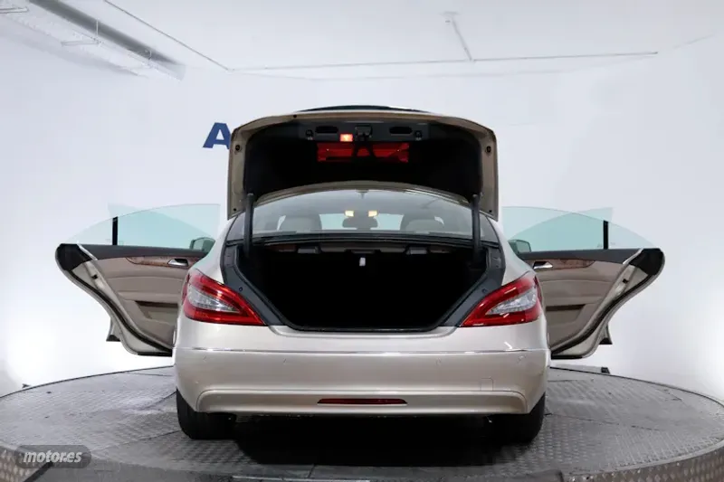 Mercedes Clase CLS - foto 8