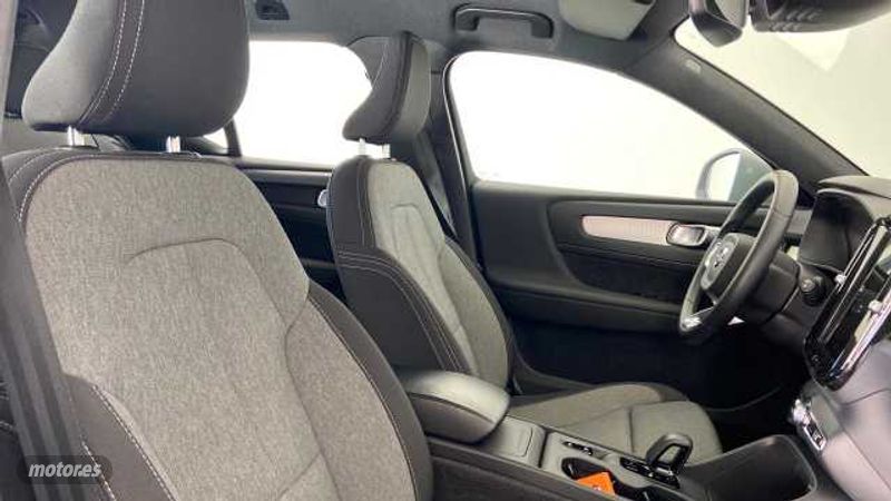 Volvo XC40 - foto 10