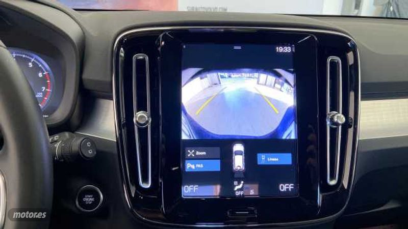 Volvo XC40 - foto 13