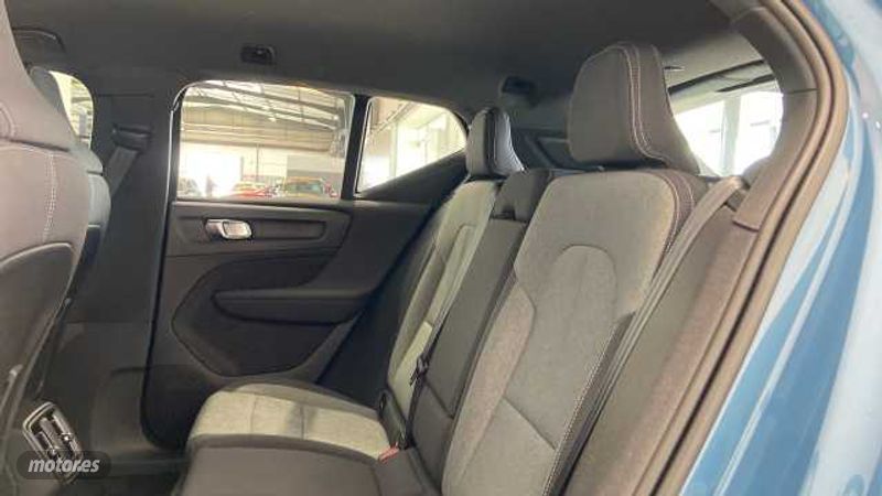 Volvo XC40 - foto 11