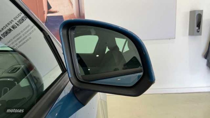 Volvo XC40 - foto 19