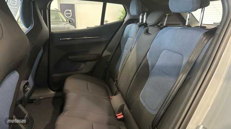 Volvo EX30 - foto 11